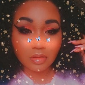 Meet your Posher, Ayami